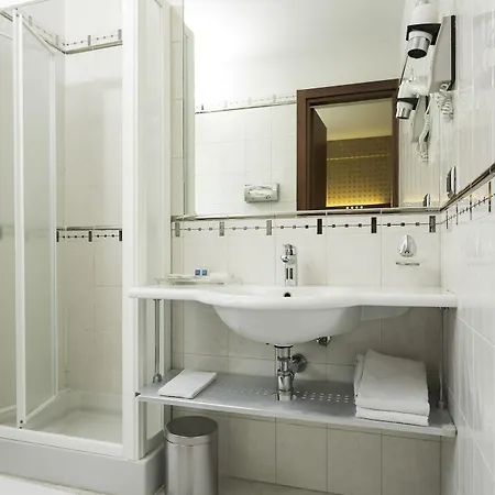 Hotell Millennhotel 3*
