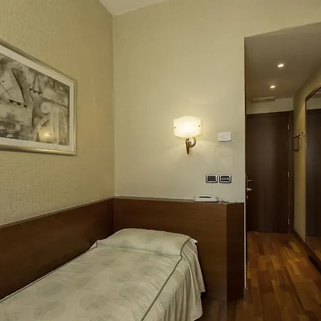Hotell Millennhotel 3*