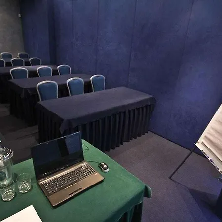 فندق Millennhotel 3*