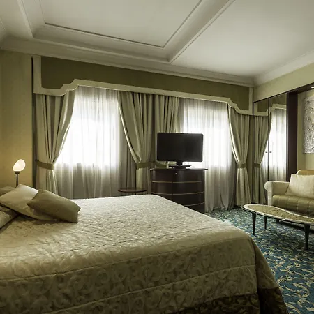 Millennhotel Szálloda